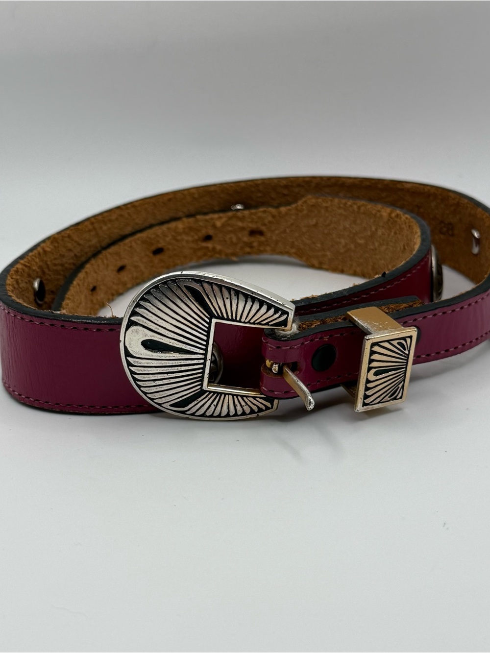 Top grain saddle leather  Pink Western-Style Belt with Decorative Buckle